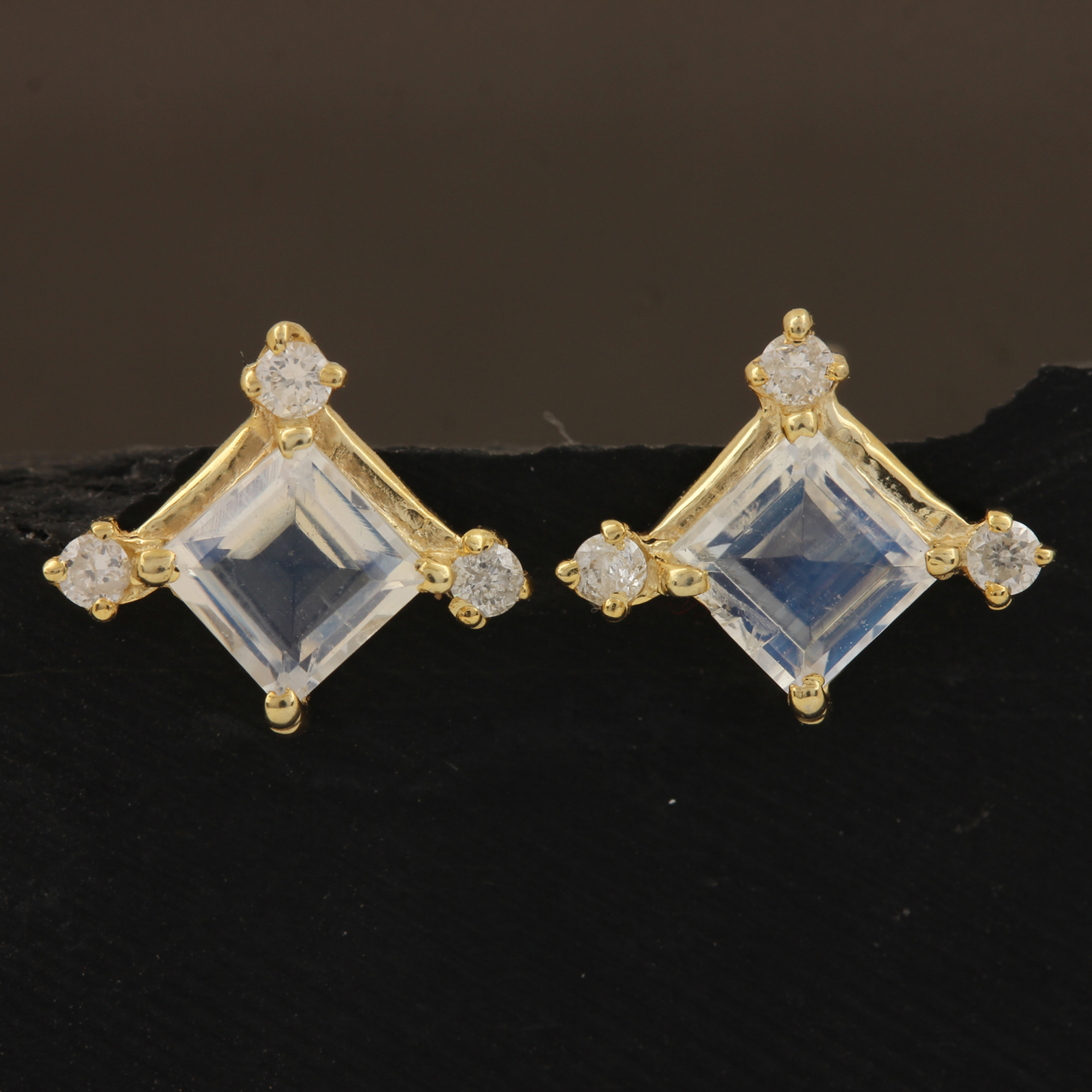 Solid 14k Gold Solitaire Stud Earrings Adorned With Natural Diamond & Moonstone