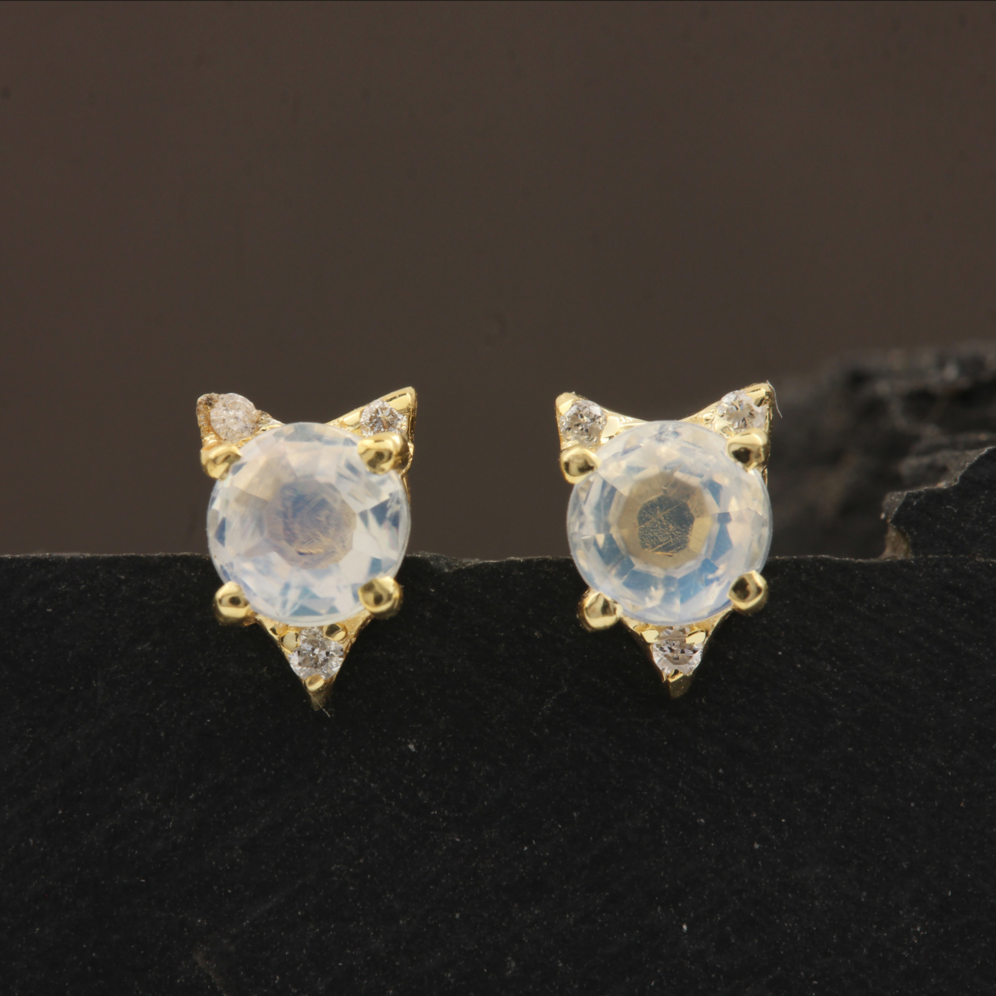 Solitaire Stud Earrings Made in 14k Solid Gold Diamond Rainbow Moonstone