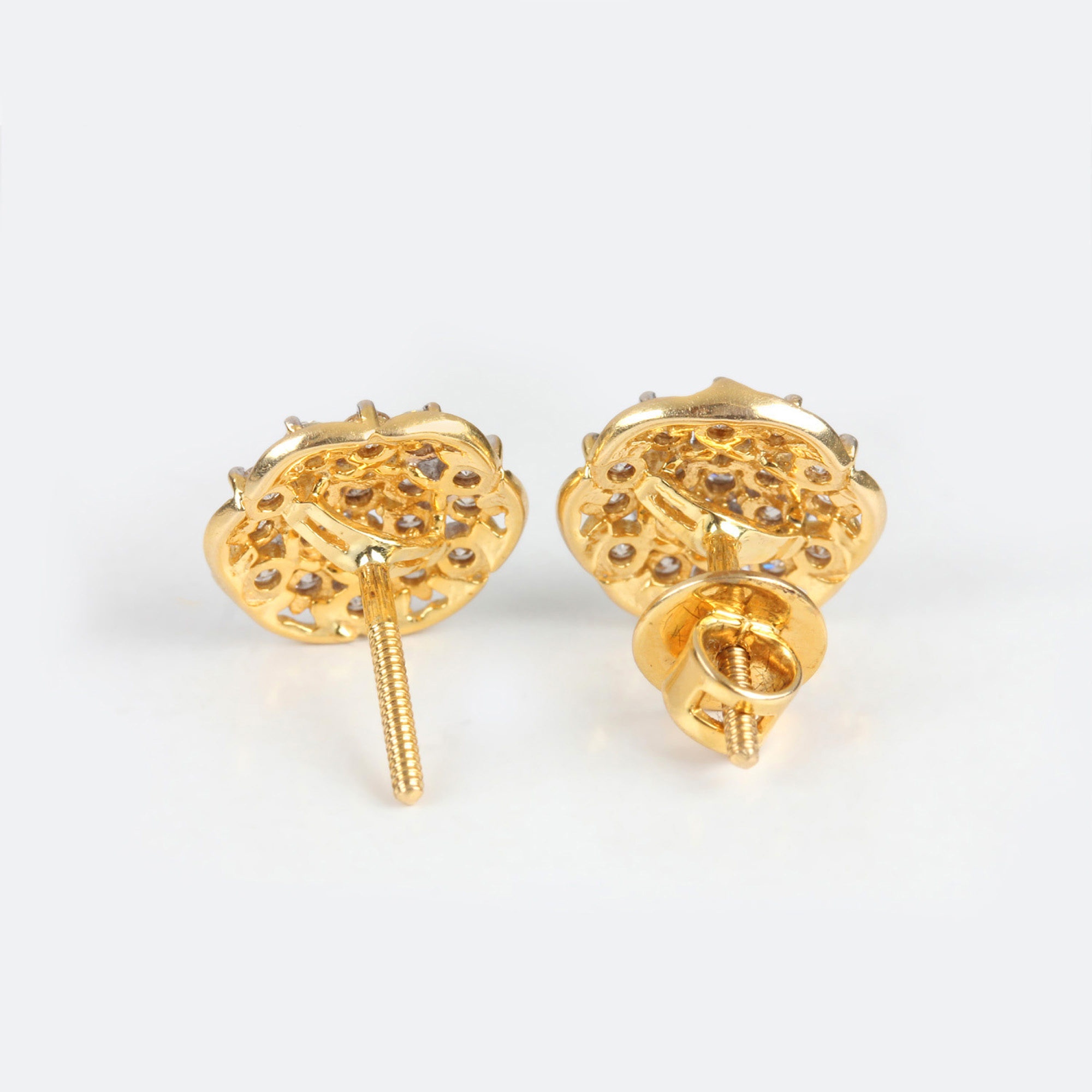 Natural Small Diamonds In 14k Stud Gold Earrings