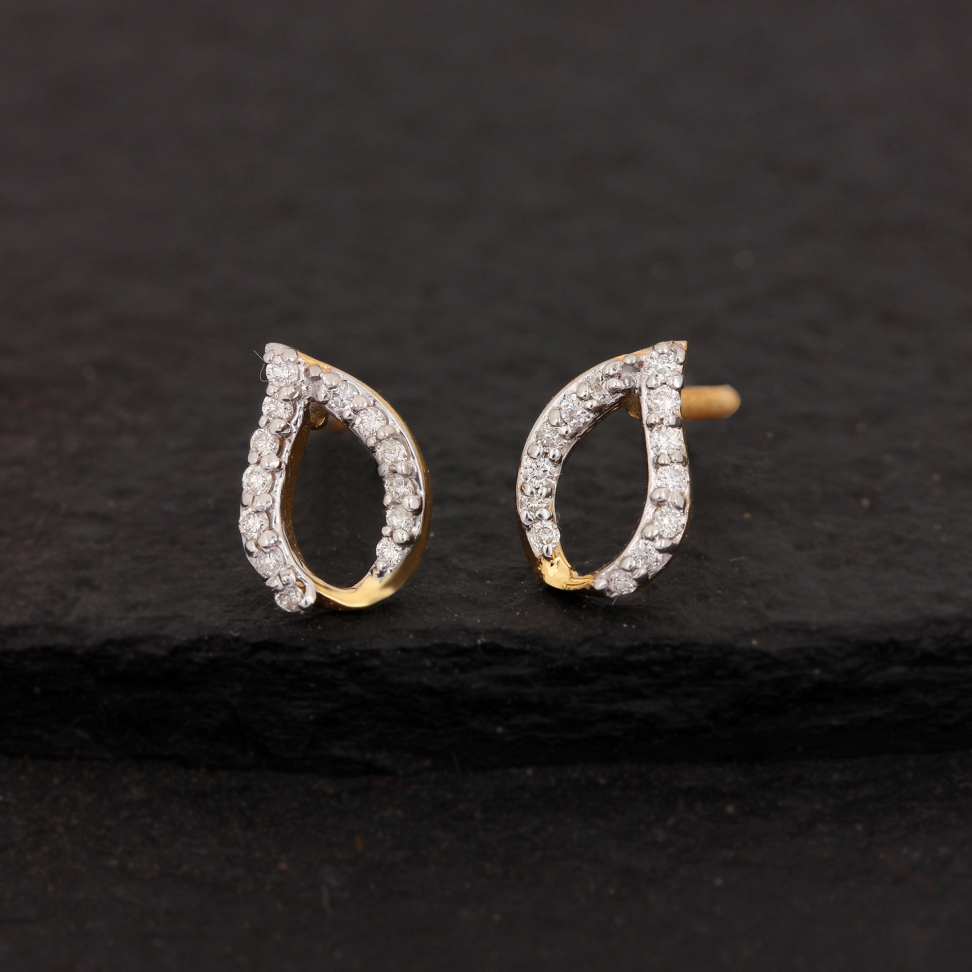 Gold & Diamond Beautiful Design Earrings