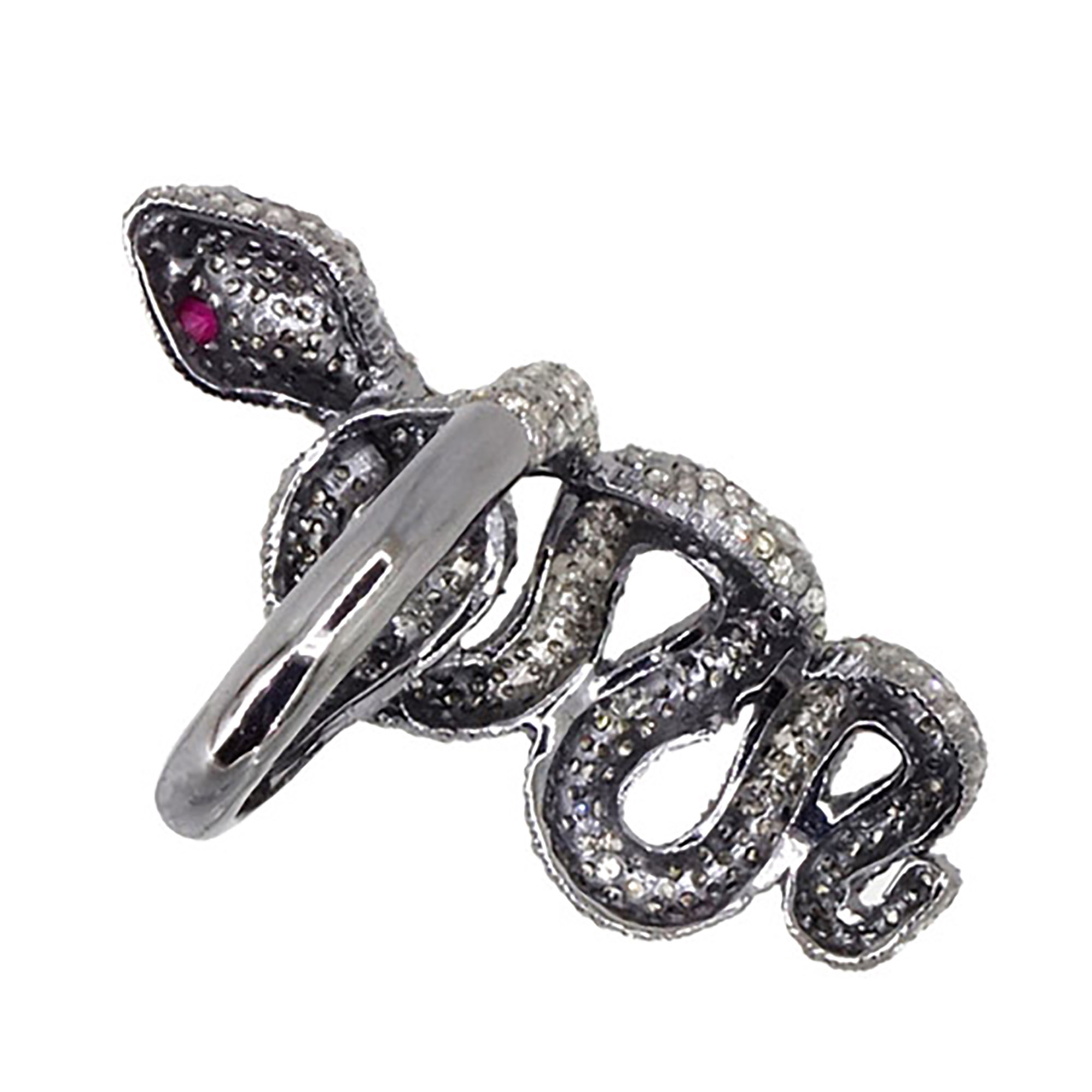 925 Silver ruby eyes snake ring with diamond
