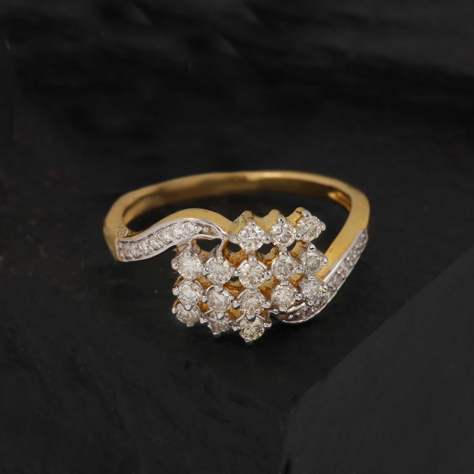 Beautiful Gold Diamond Ring