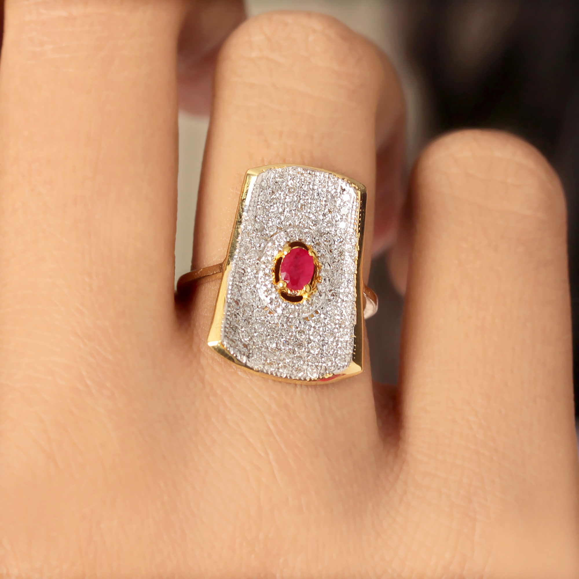 Gold beautiful ring with diamond ruby